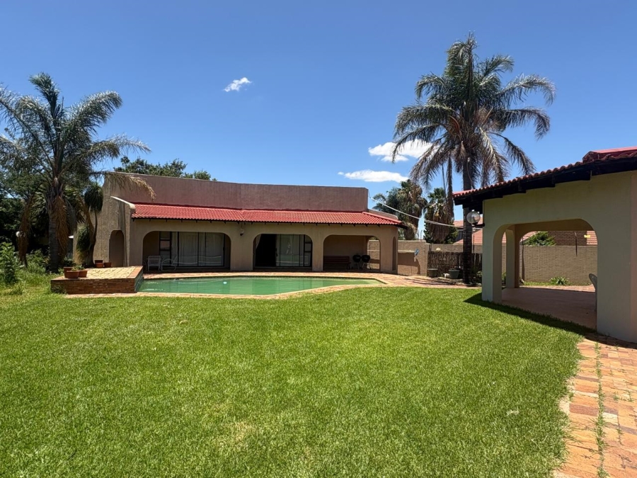 4 Bedroom Property for Sale in Riebeeckstad Free State